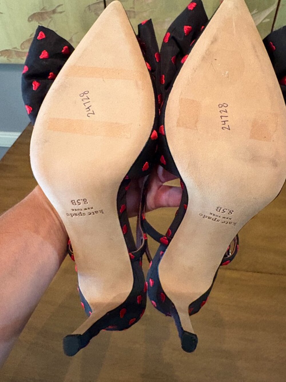 NWOT Kate Spade Black Slingback Heels with Red Hearts and Bow Accents. Size 8.5 - Picture 13 of 14